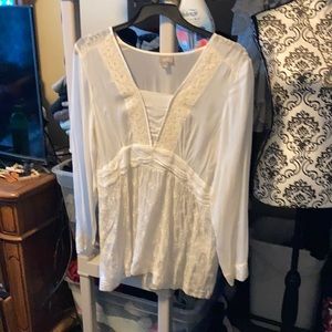 Size large long sleeve light weight Embroidered